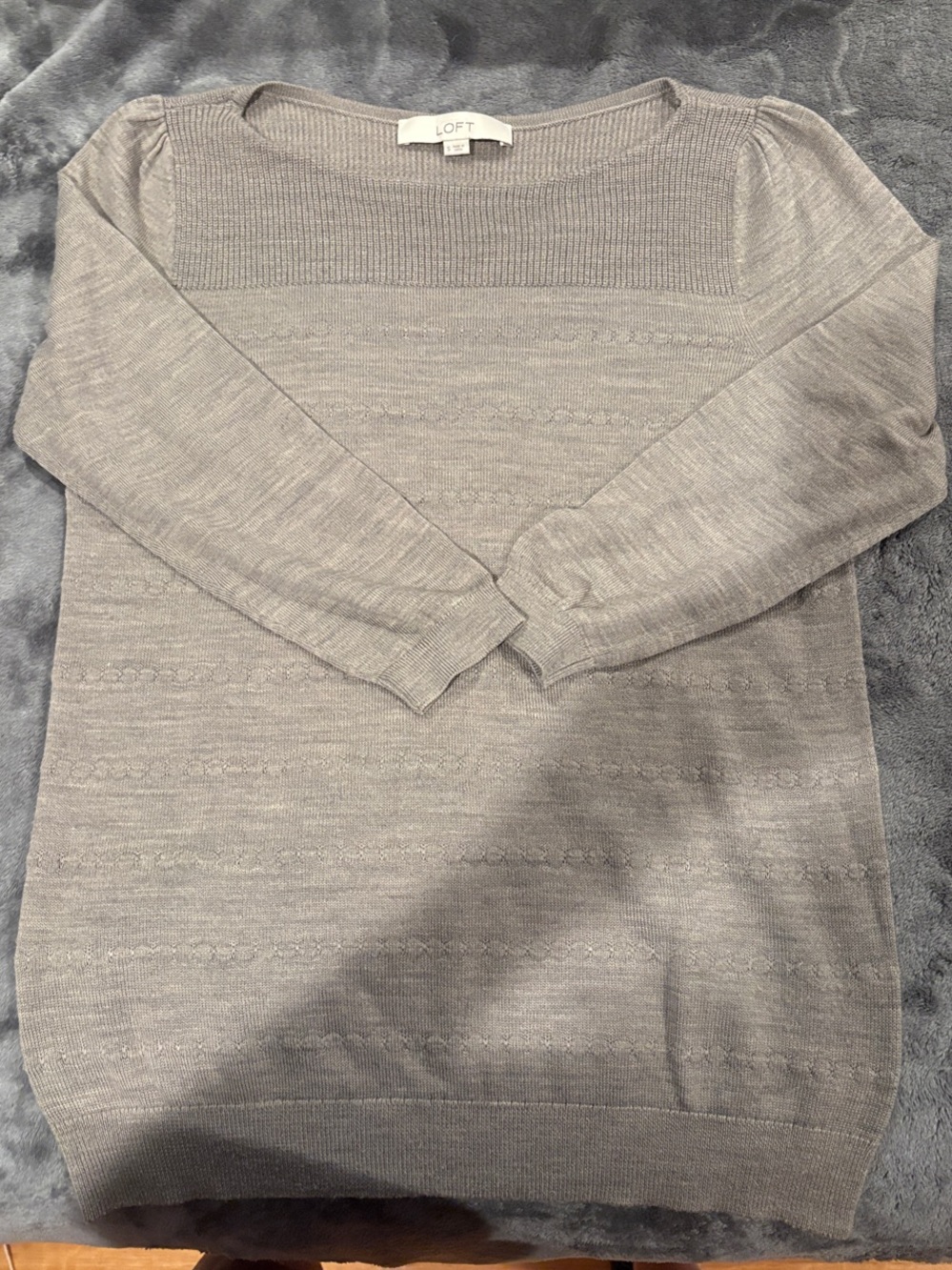 LOFT Light Heather Gray Scoop-Neck Pullover Sweater